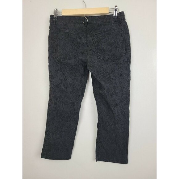 SIMPLY Vera Vera Wang Black Floral Textured Cropped Denim Jeans Size 4P - Picture 4 of 8